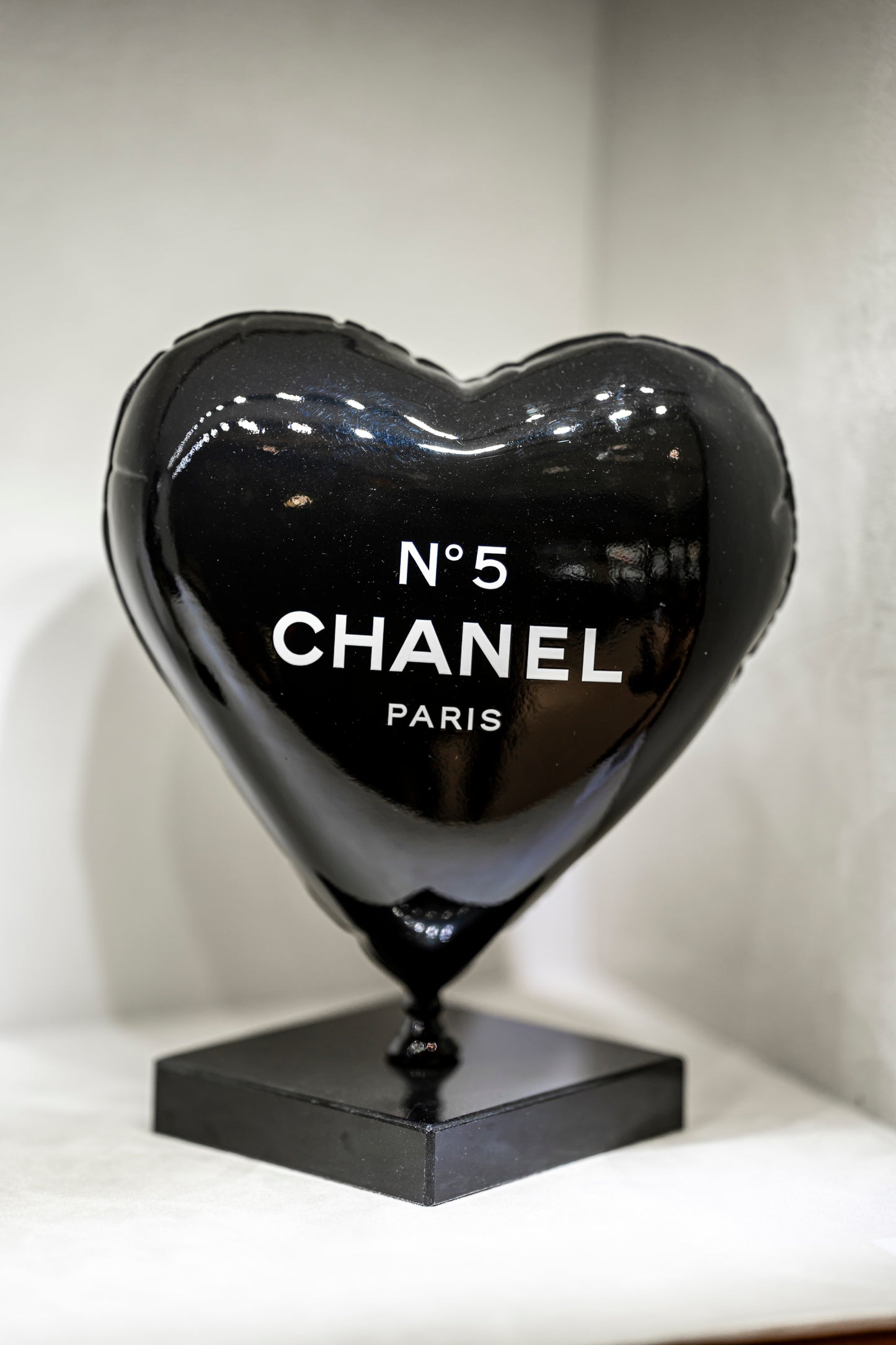 NAOR - 30cm Heart CH Tribute, Black