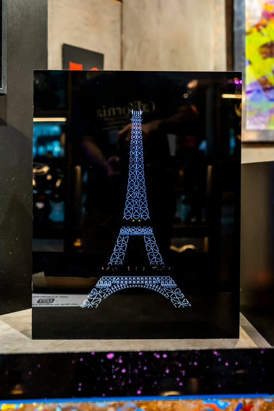 WINNIE D - Blue Eiffel Tower Paris