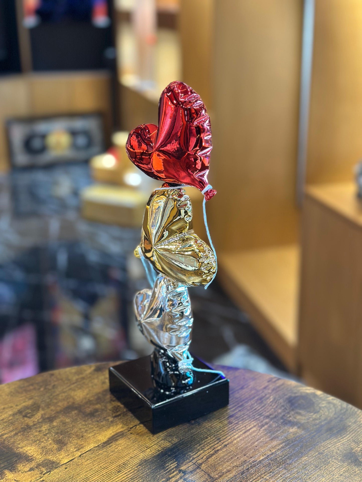 QUENZE - Balloon Hearts