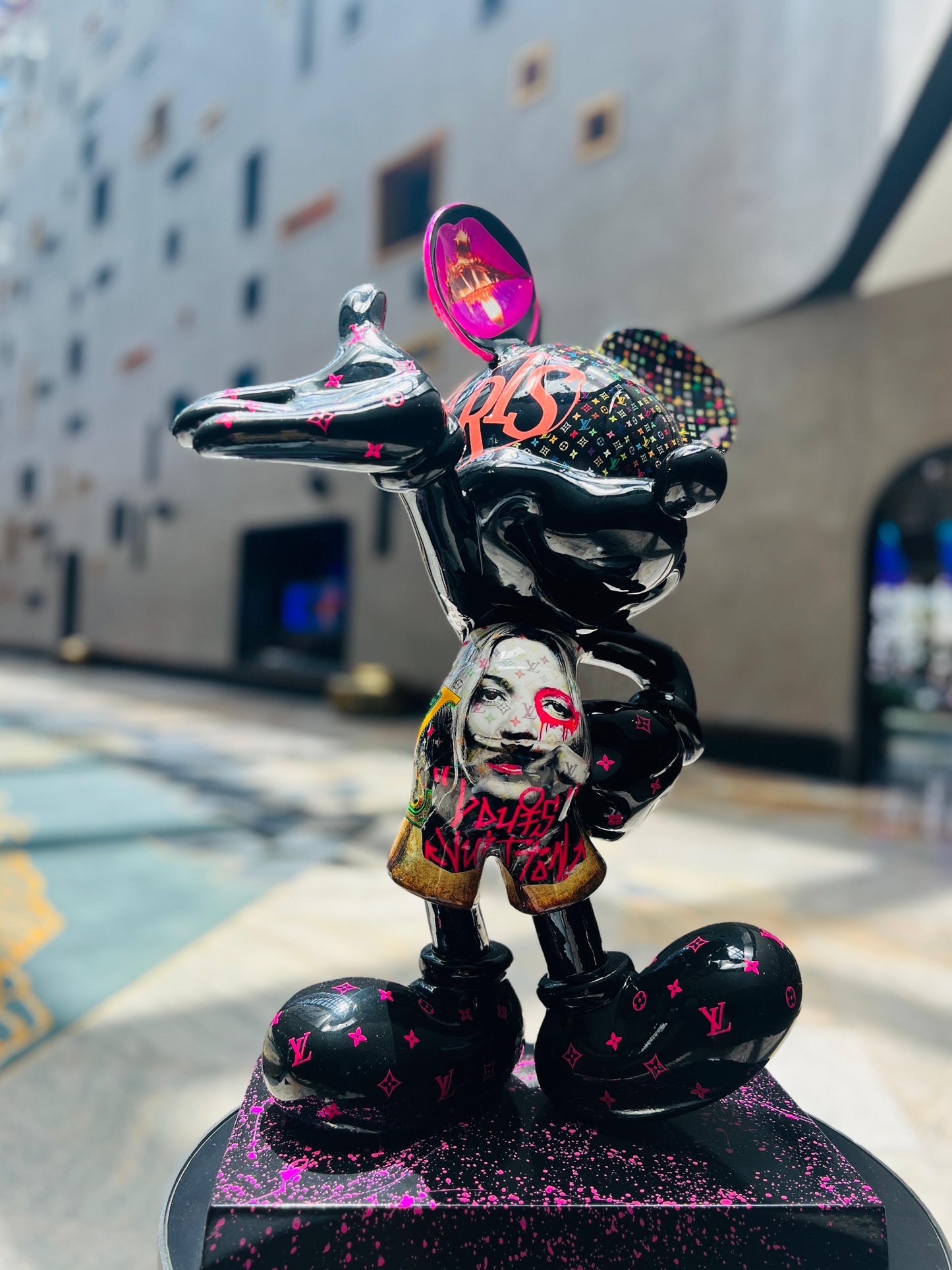 NAOR - 60cm Mickey Lv Kate Moss Tribute