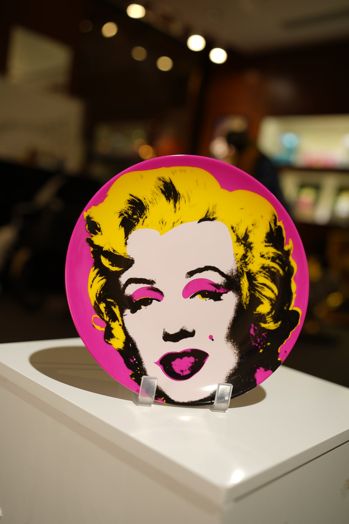 LIGNE BLANCHE - Marilyn Pink Plate by Andy Warhol