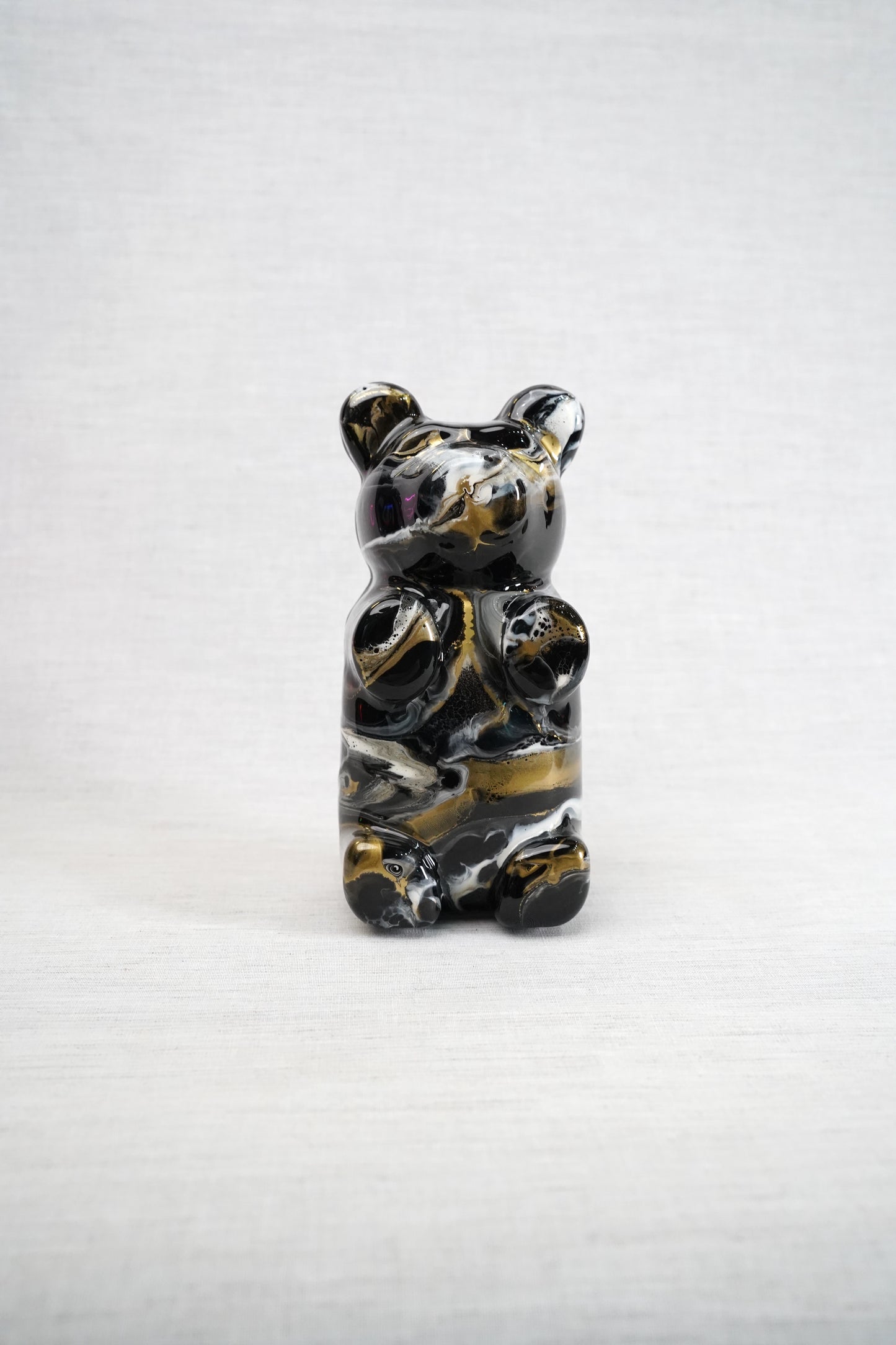 DANIELA - Black Marble Bear Design