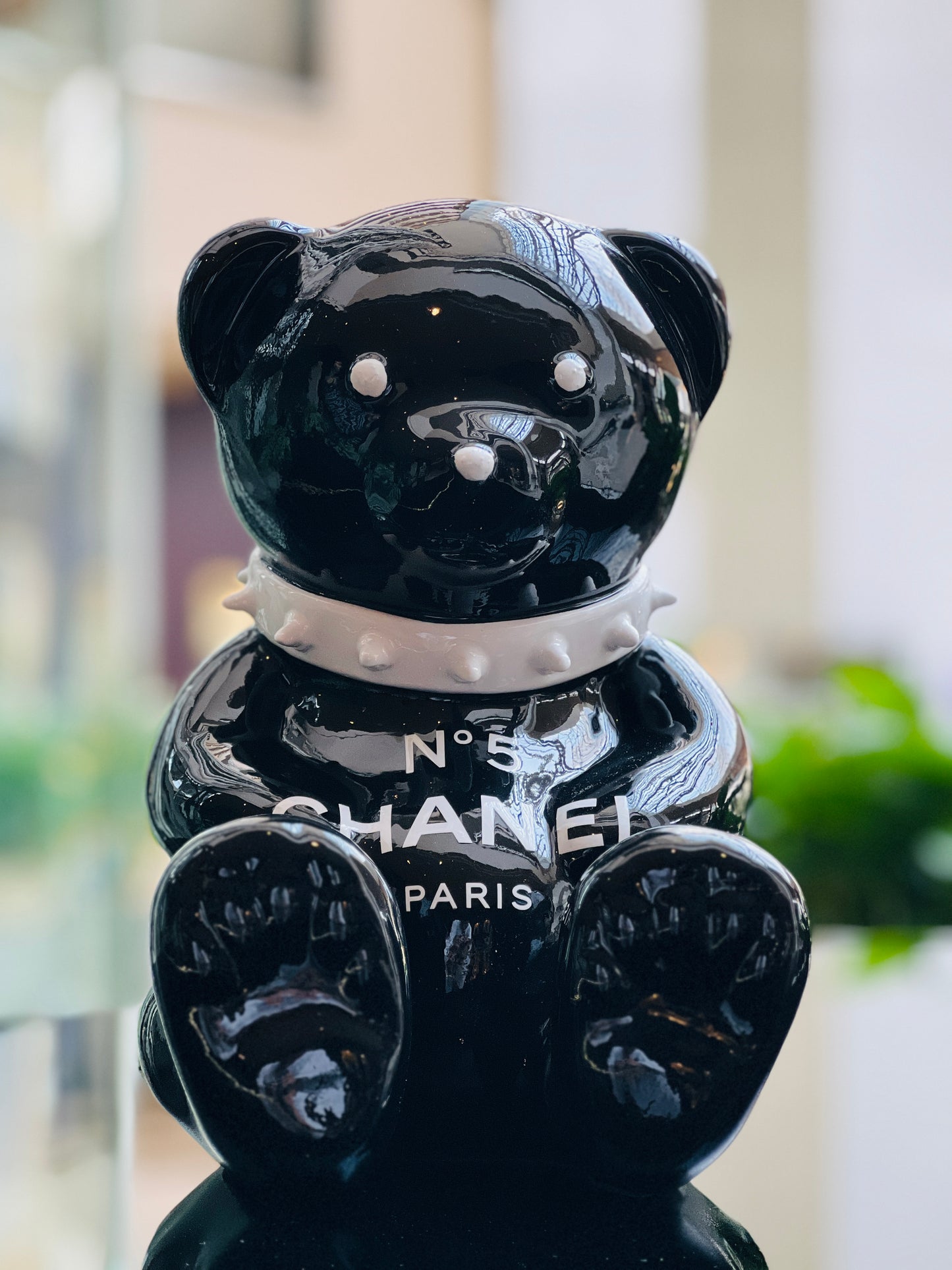 NAOR - 30cm CH Tribute black, White Collar Bear