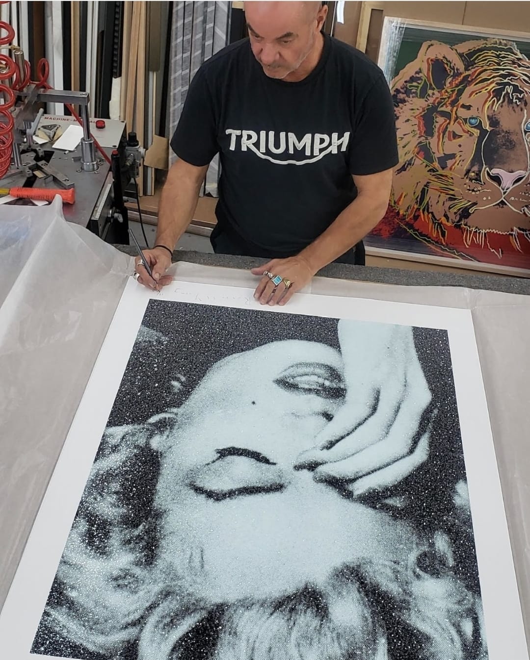 RUSSELL Y - Marilyn Crying 2023