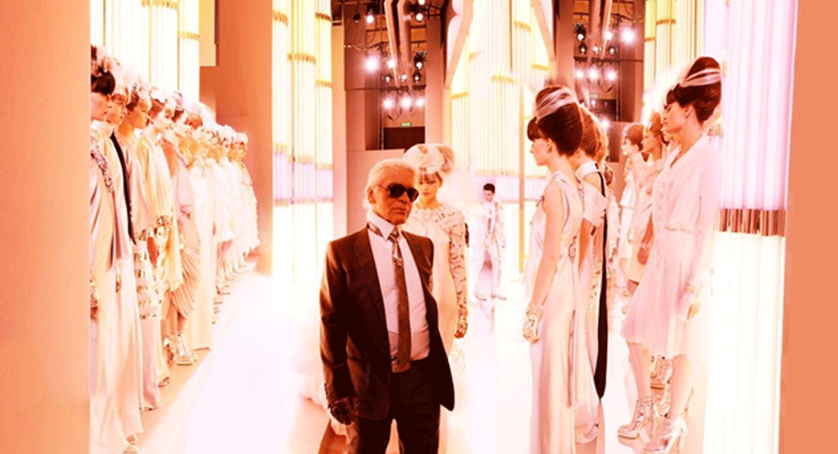SIMON P - Chanel Show Book