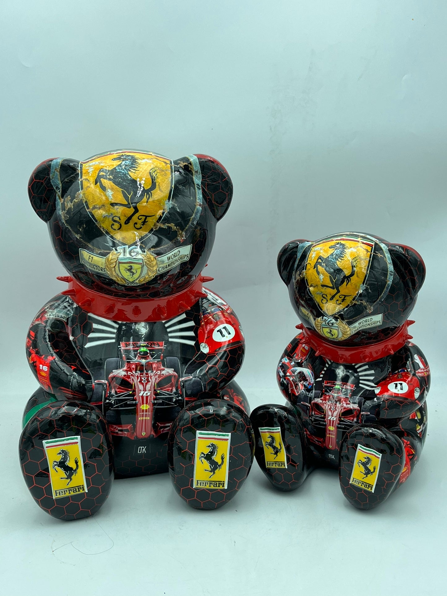 NAOR - 30cm Collage, Ferrari Tribute Bear