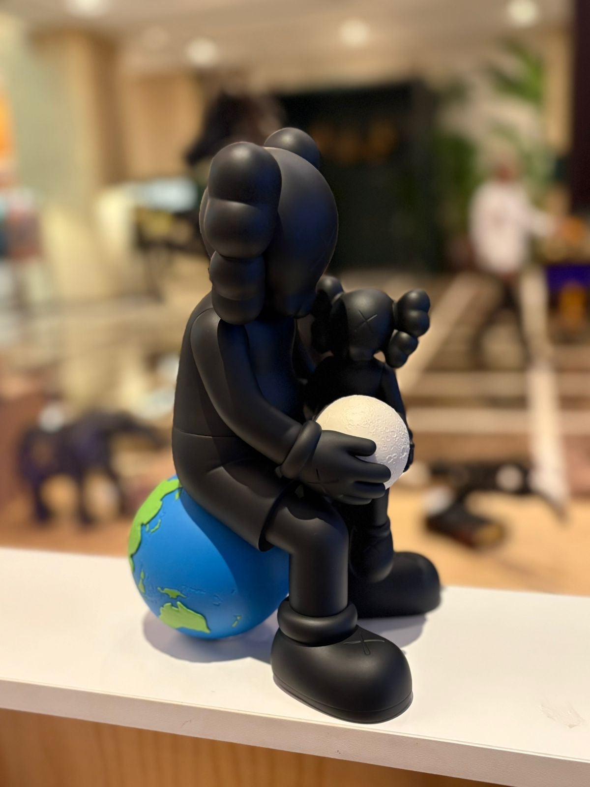 KAWS - Holiday Thailand