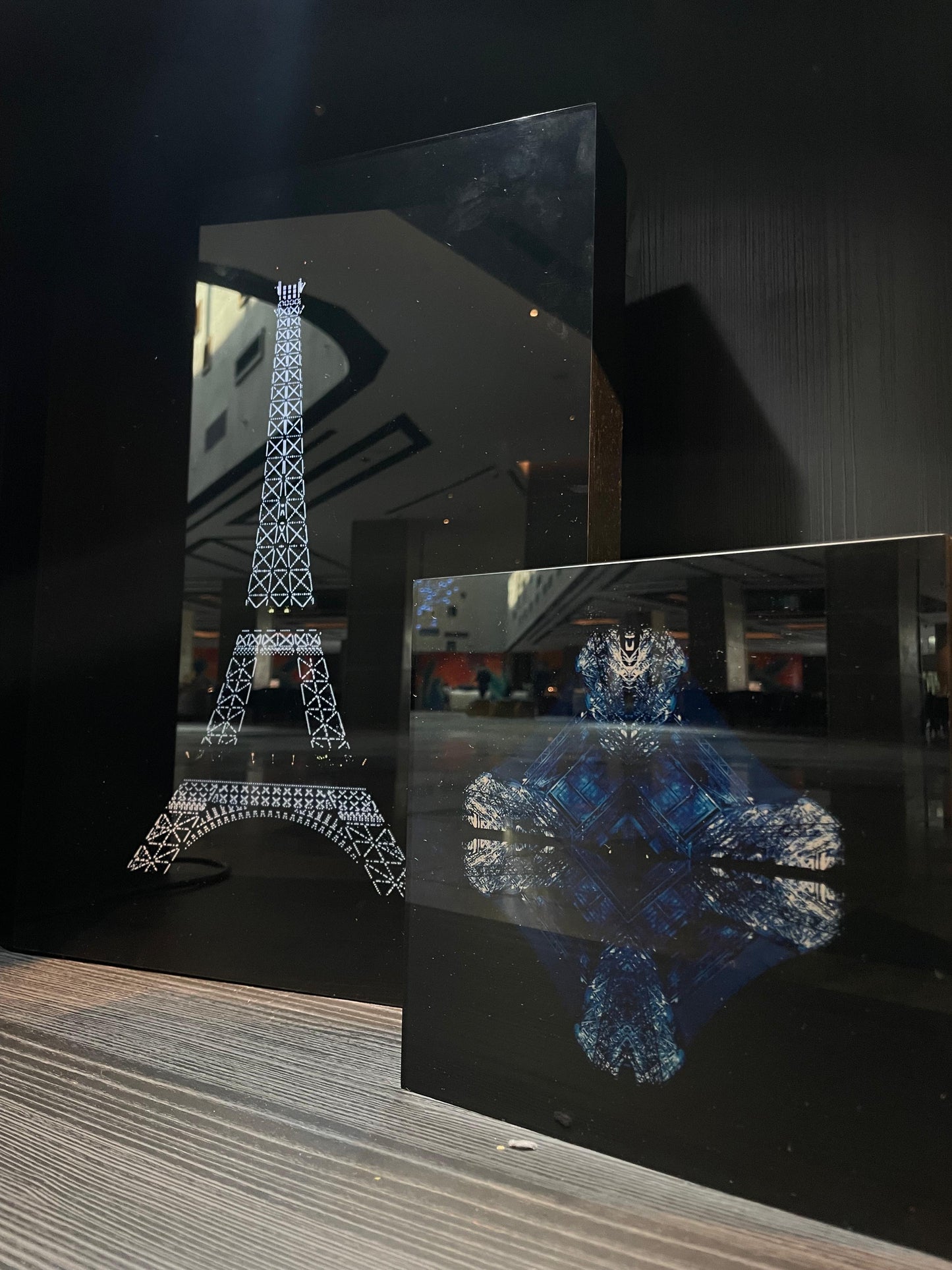 WINNIE D - Diamond Eiffel Tower, Blue2 Light Box