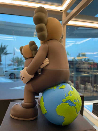 KAWS - Holiday Thailand