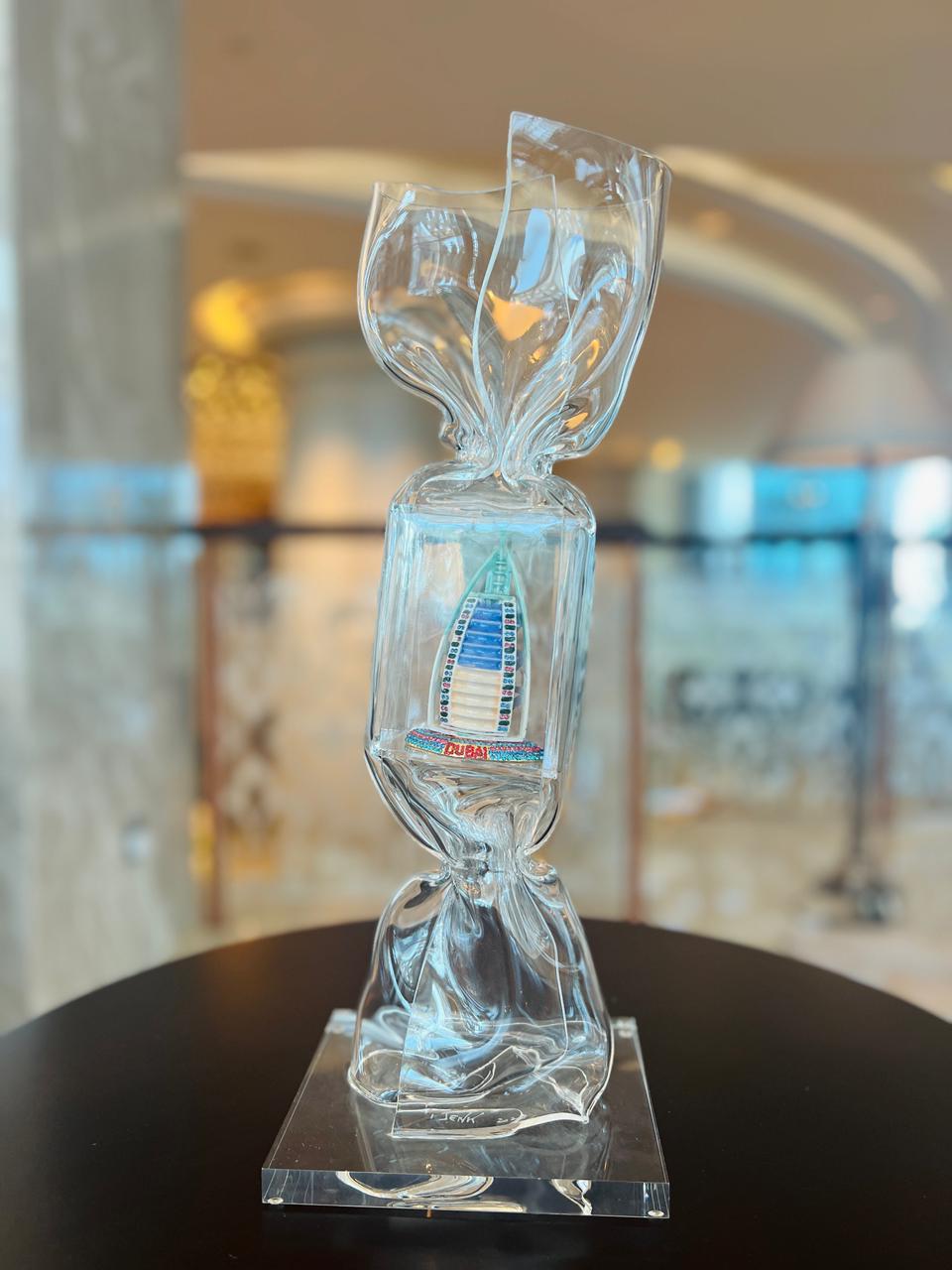 LAURENCE JENKELL - Big Burj Al Arab Candy - Color