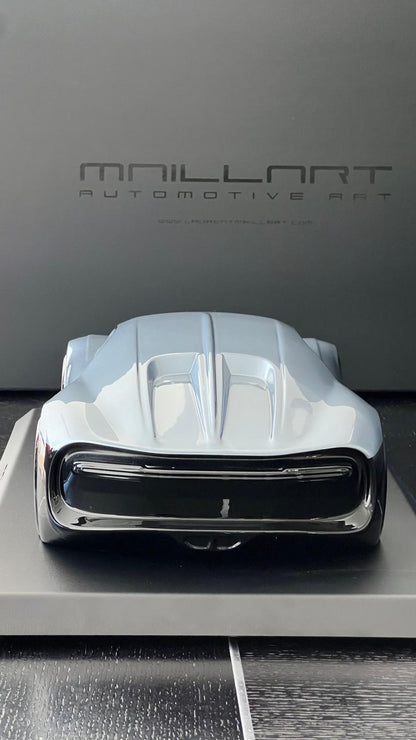 LAURENT M. - Buggati Chiron, Grey