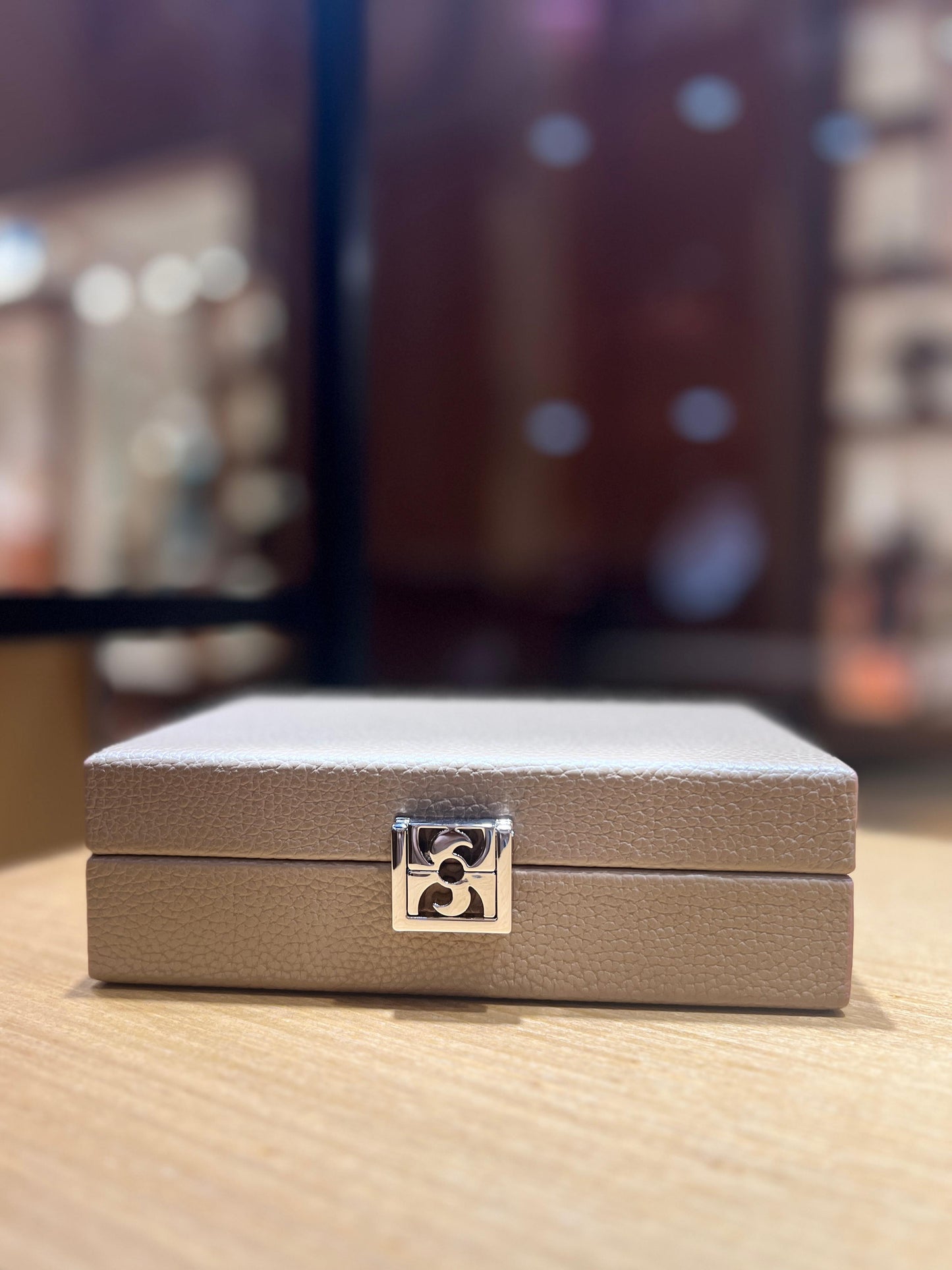 HECTOR SAXE Card Box - IVORY Buffalo Leather