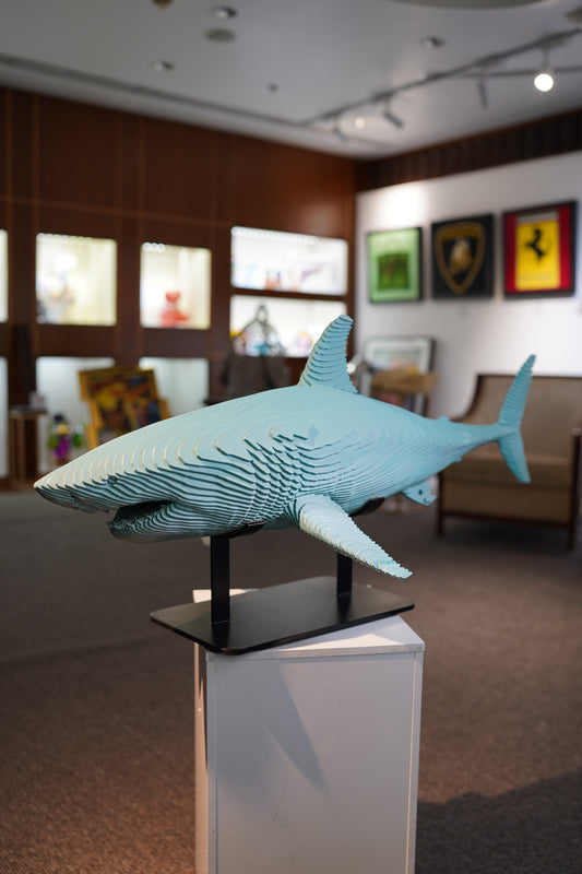 GEORGE E - The Shark