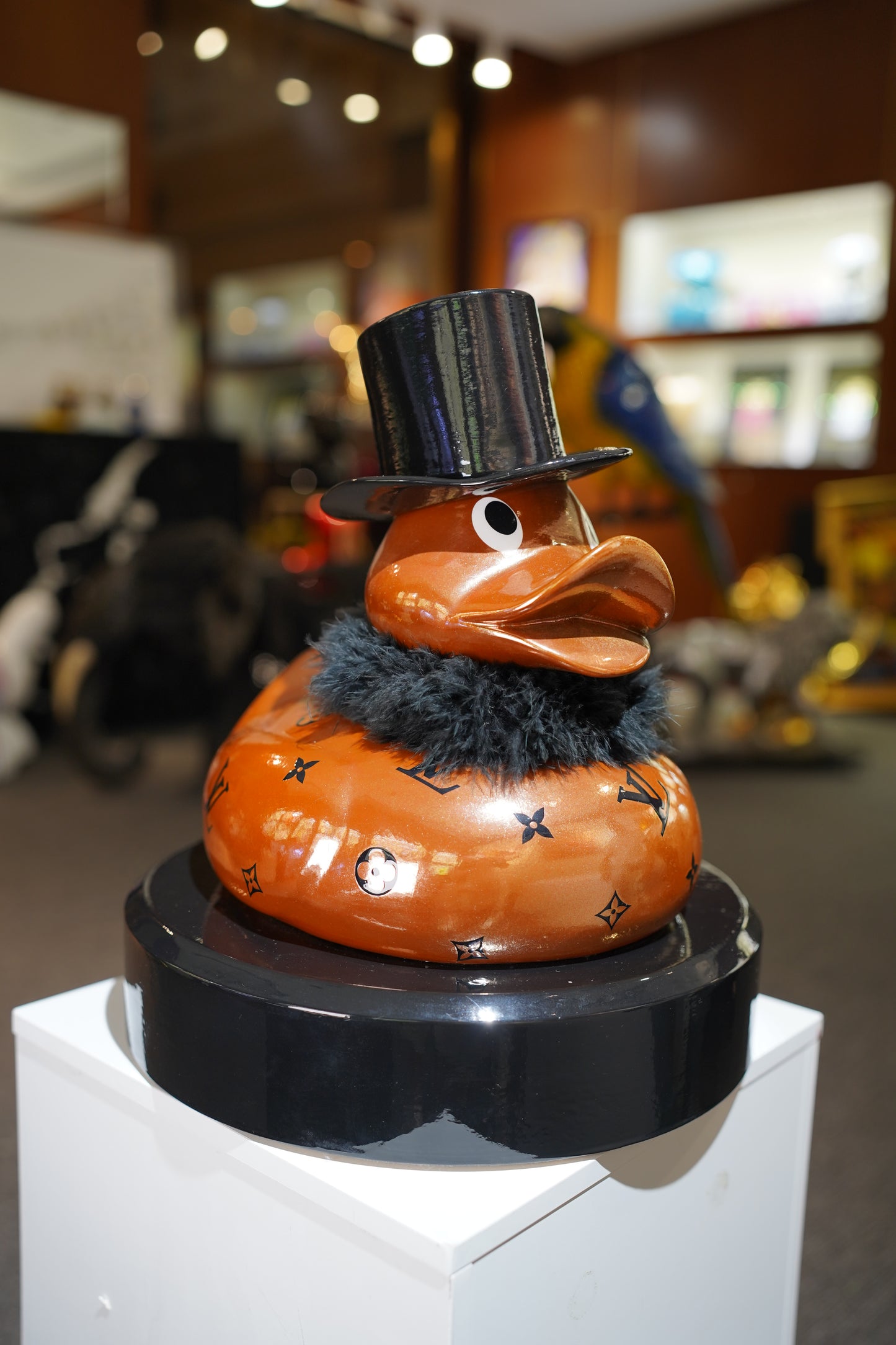 LORENZO - Brown Duck LV Tribute