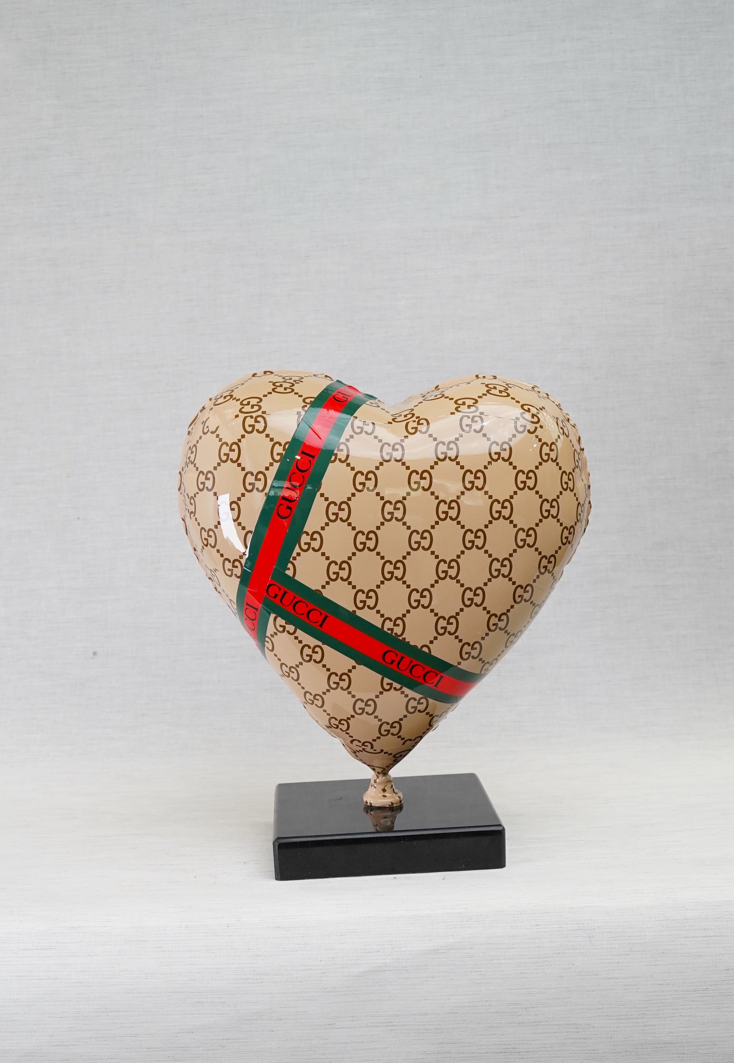 NAOR - 30cm Heart GUC Tribute, Striped Beige