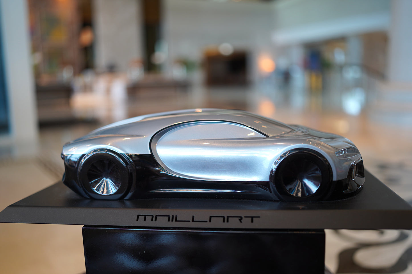 LAURENT M - Bugatti Chiron, Grey