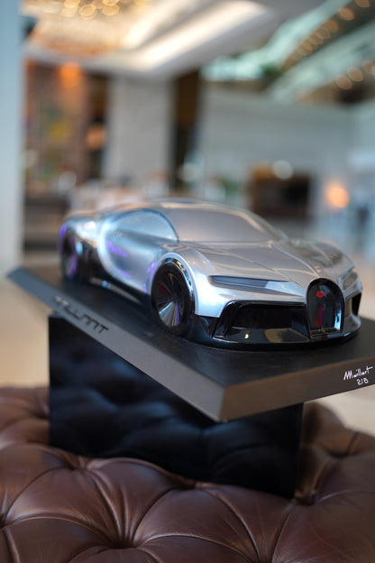 LAURENT M - Bugatti Chiron, Grey