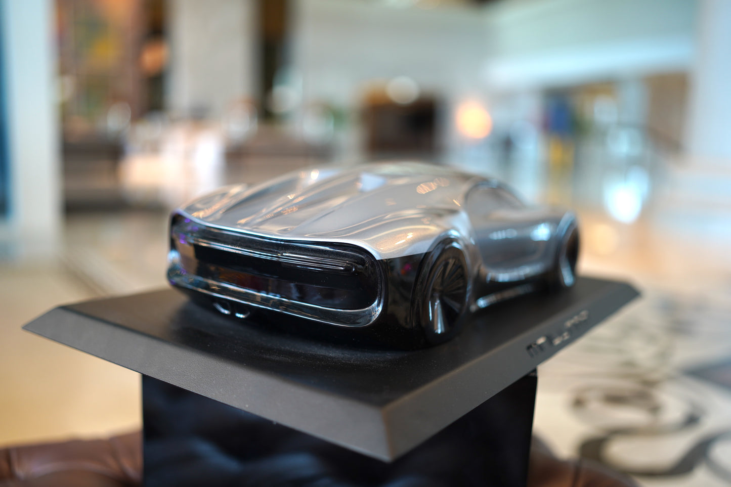 LAURENT M - Bugatti Chiron, Grey