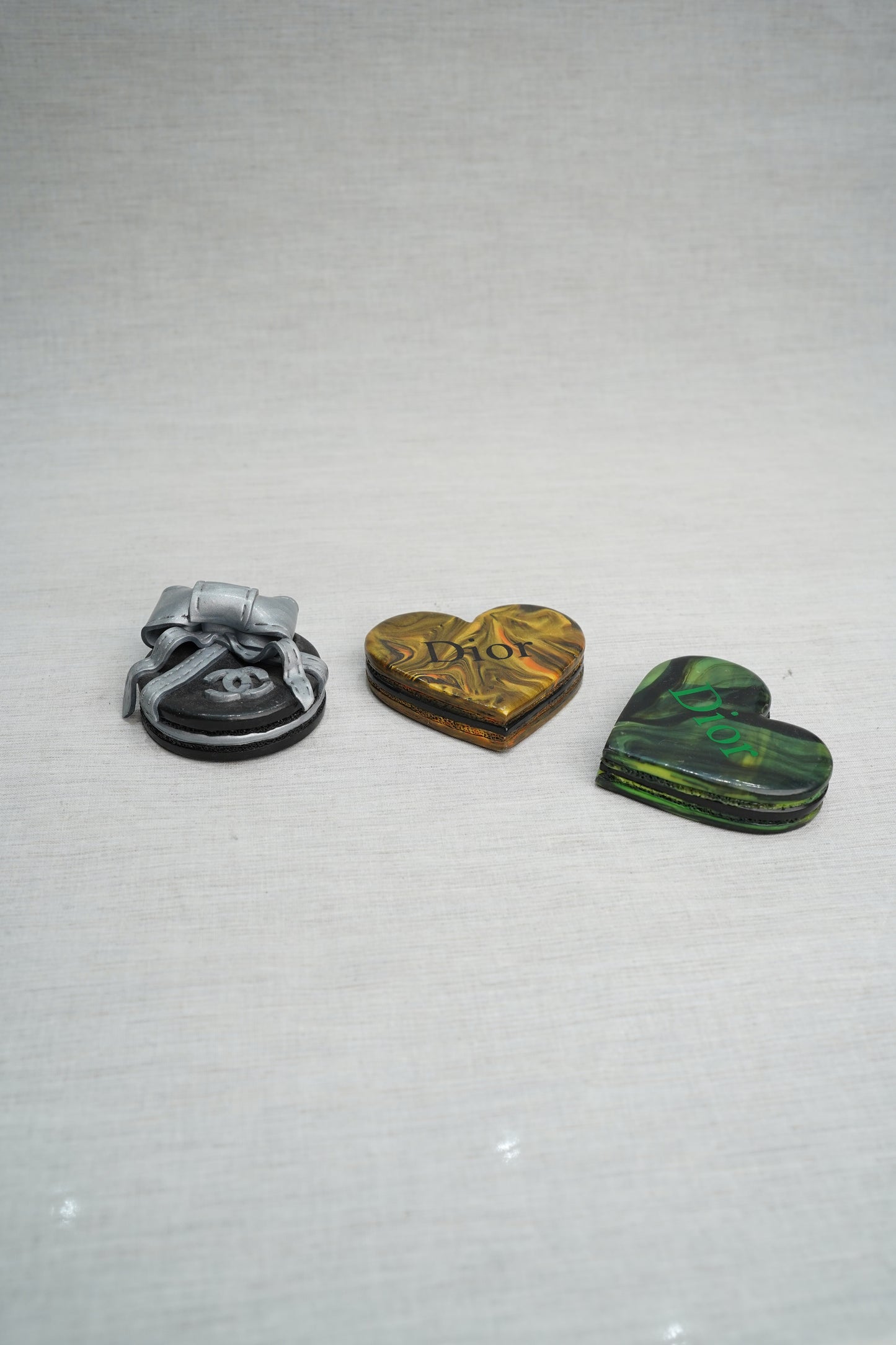 MAHELLE - Heart Macarons, Designers Hommage