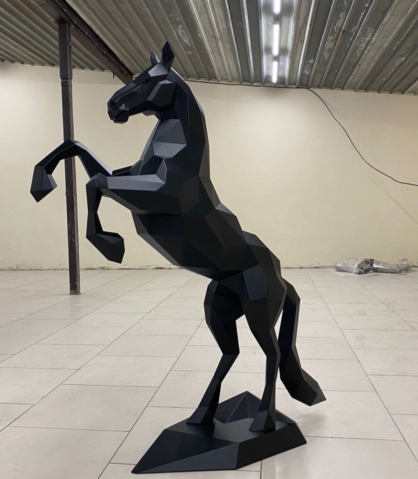 ANDREW K - Colored Horse 170cm