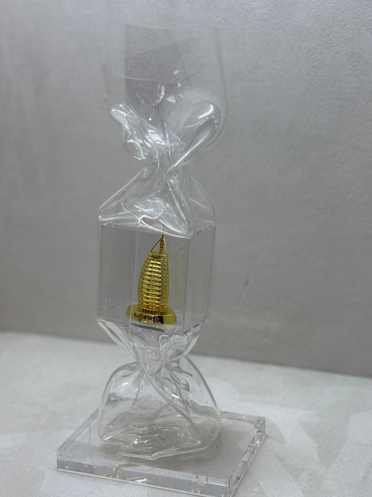 LAURENCE JENKELL - Small Burj Al Arab Candy