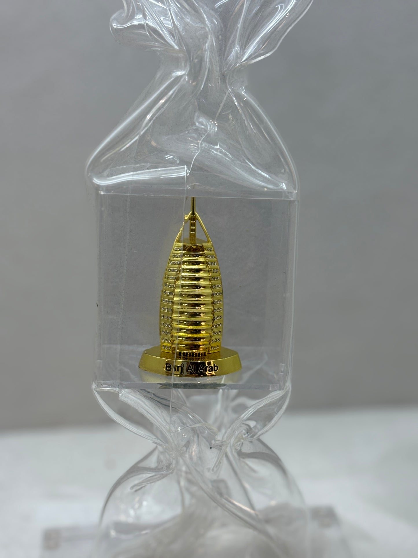 LAURENCE JENKELL - Small Burj Al Arab Candy