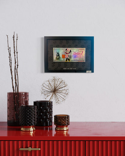 WILL B - Make Art Not War, Minnie Tribute