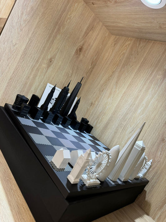 SKYLINE CITY CHESS - Acrylic London VS New York Edition - Wooden Board