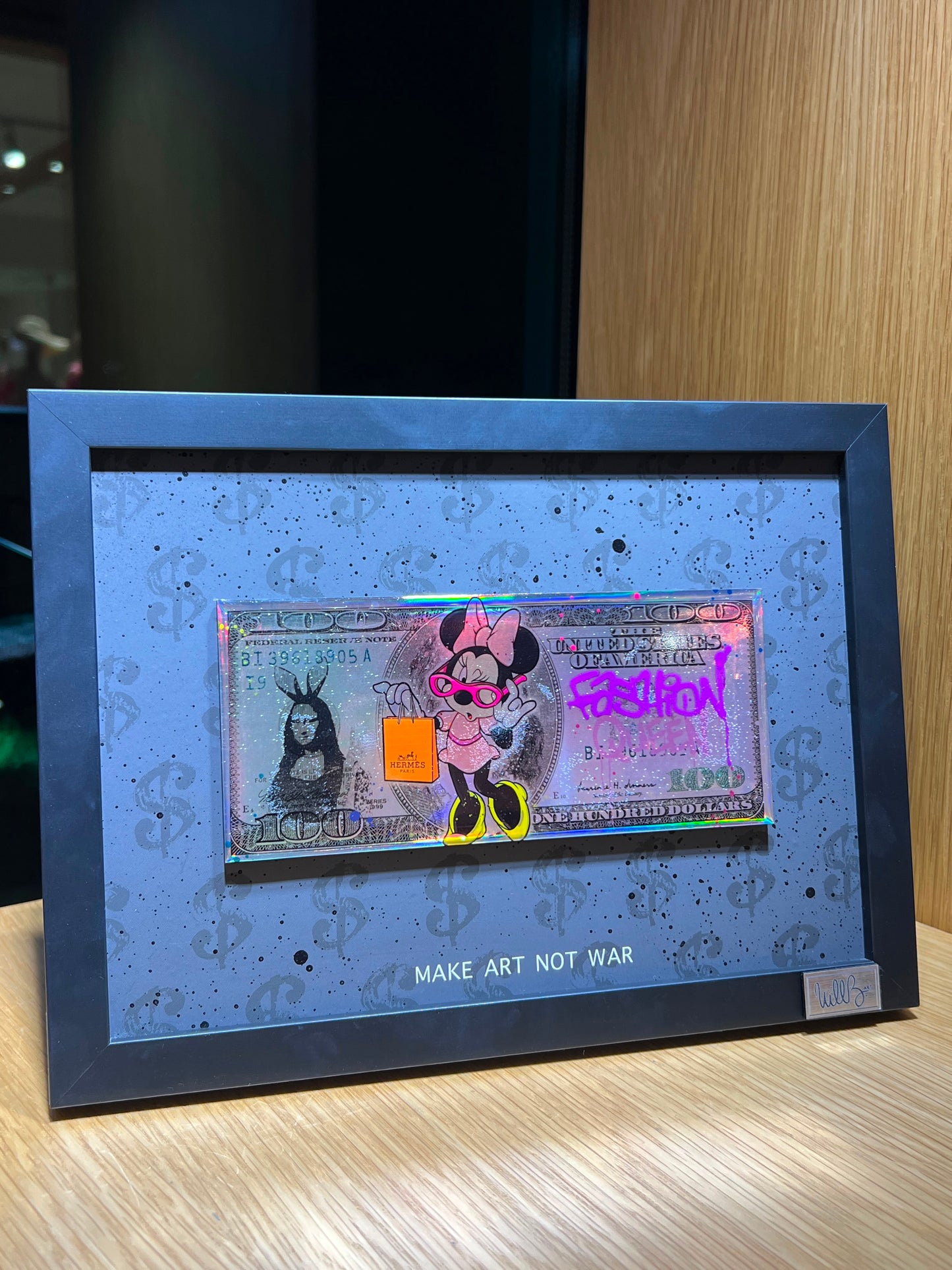 WILL B - Make Art Not War, Minnie Tribute