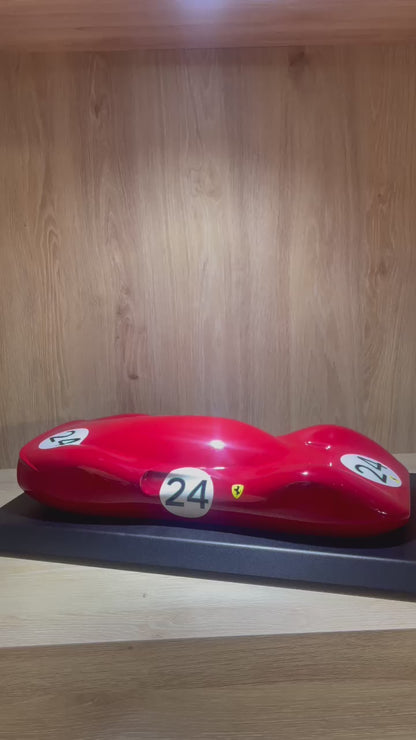 LAURENT M - Ferrari 330 P4, Red n24