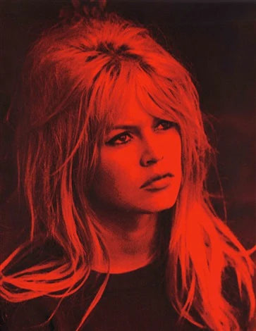 RUSSELL Y - Brigitte Bardot Red